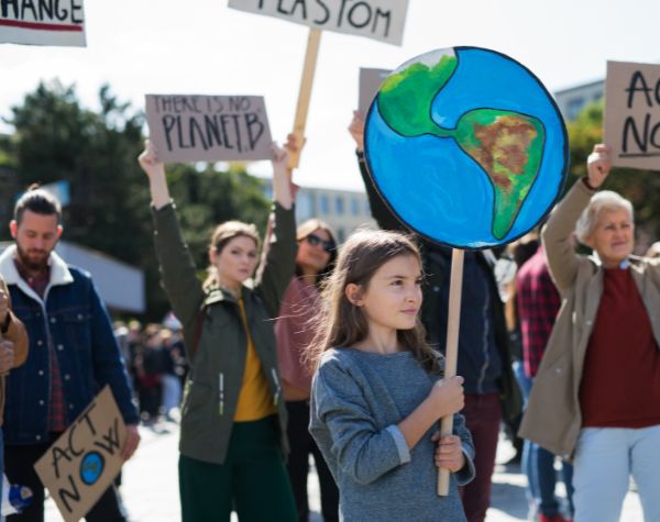 Grant Opportunities: HEY Global Climate Fund for Young Climate Activists